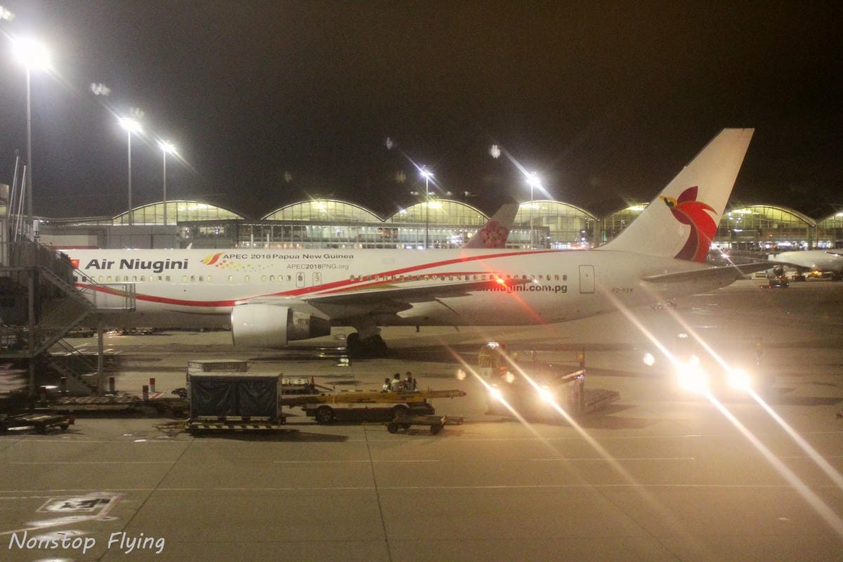 2019.04.27 卡達航空 QR816 杜哈-香港 777-300ER Qsuite商務艙 -豪華個人包廂、五星級服務、隨選菜單、名牌備品 - 第43張圖 2019.04.27 卡達航空 QR816 杜哈-香港 777-300ER Qsuite商務艙 -豪華個人包廂、五星級服務、隨選菜單、名牌備品