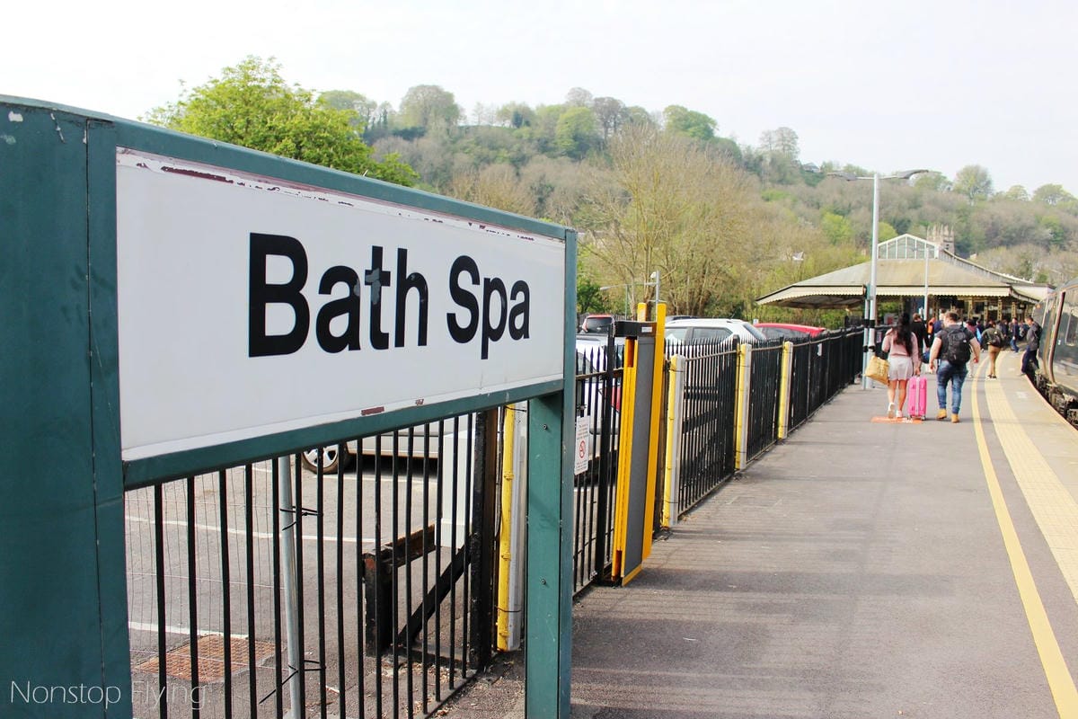 第一次坐火車遊英國就上手 -查車班、進出站好簡單!