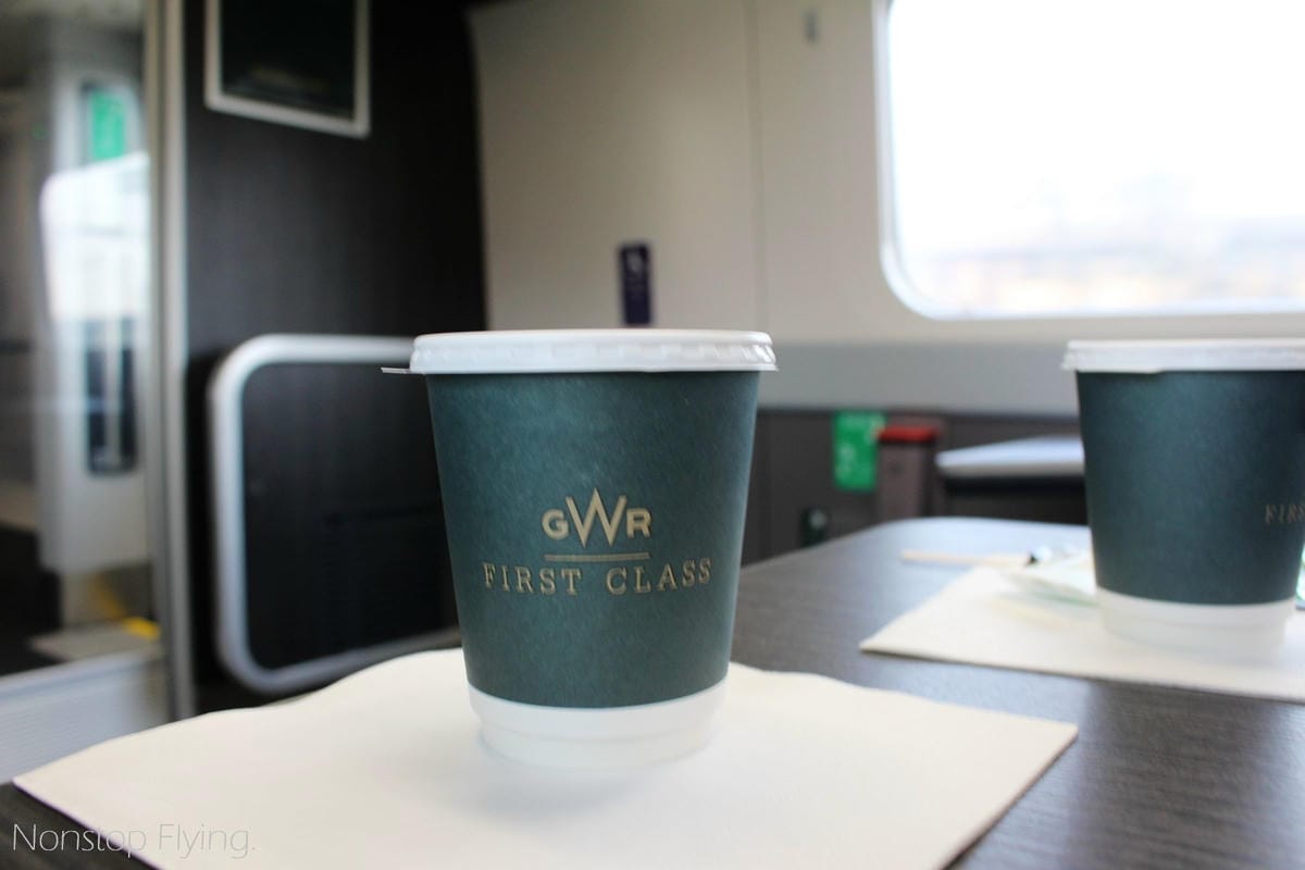 英國火車頭等艙體驗 -寬敞座椅、豐盛餐點、豪華貴賓室，英格蘭最棒的陸上移動方式