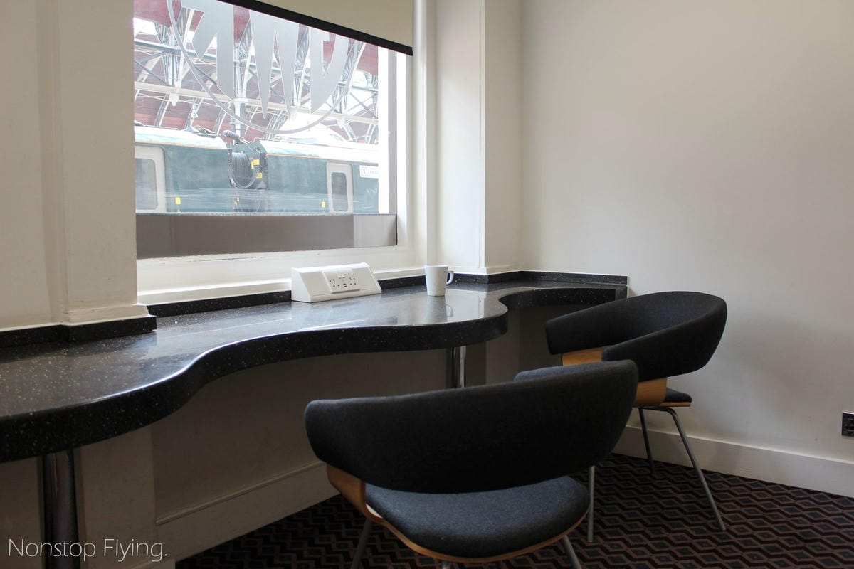 英國火車頭等艙體驗 -寬敞座椅、豐盛餐點、豪華貴賓室，英格蘭最棒的陸上移動方式