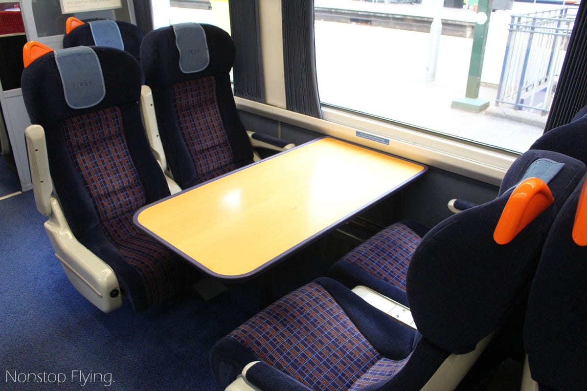 英國火車頭等艙體驗 -寬敞座椅、豐盛餐點、豪華貴賓室，英格蘭最棒的陸上移動方式