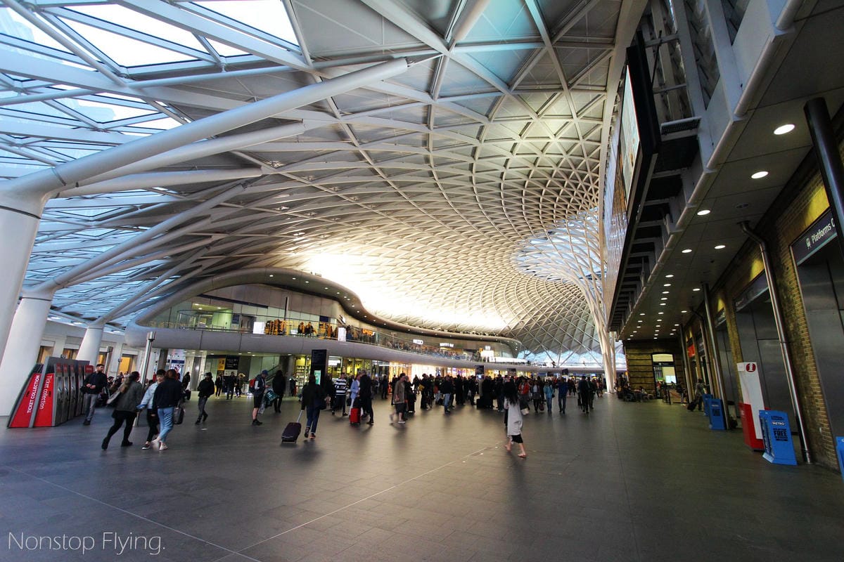 英國火車頭等艙體驗 -寬敞座椅、豐盛餐點、豪華貴賓室，英格蘭最棒的陸上移動方式
