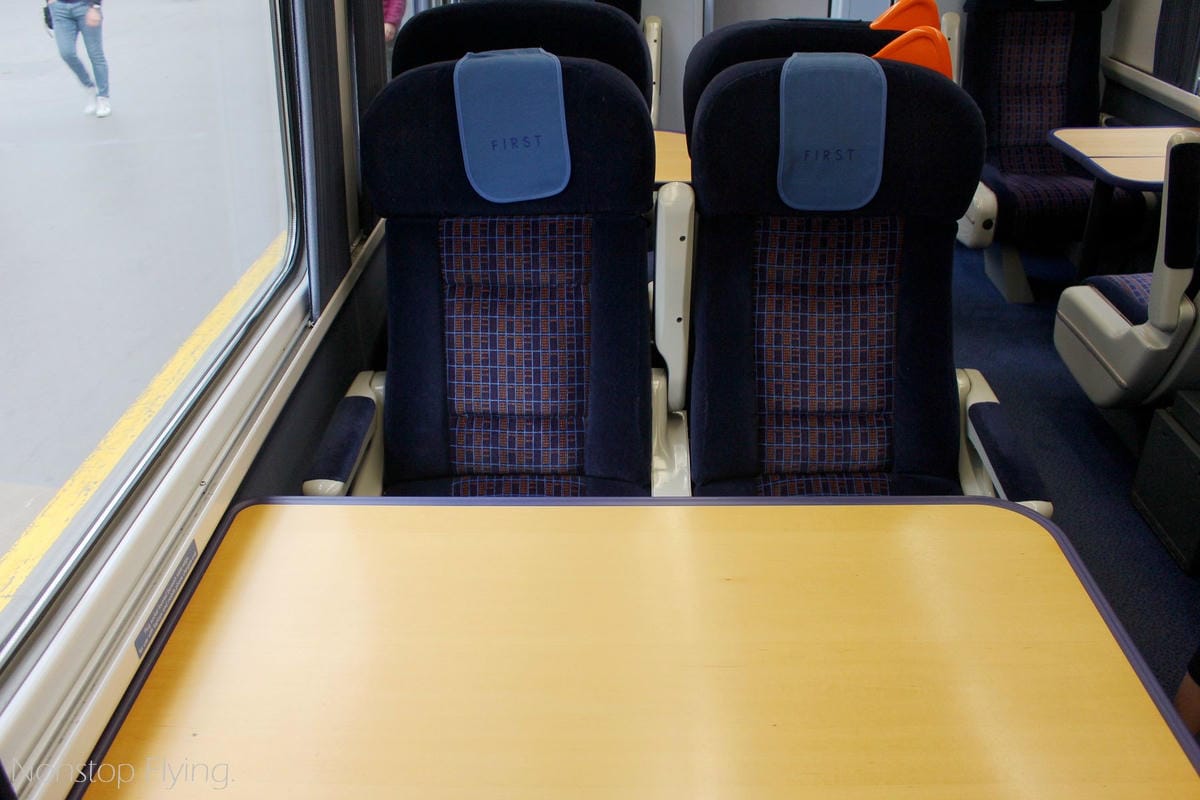 英國火車頭等艙體驗 -寬敞座椅、豐盛餐點、豪華貴賓室，英格蘭最棒的陸上移動方式