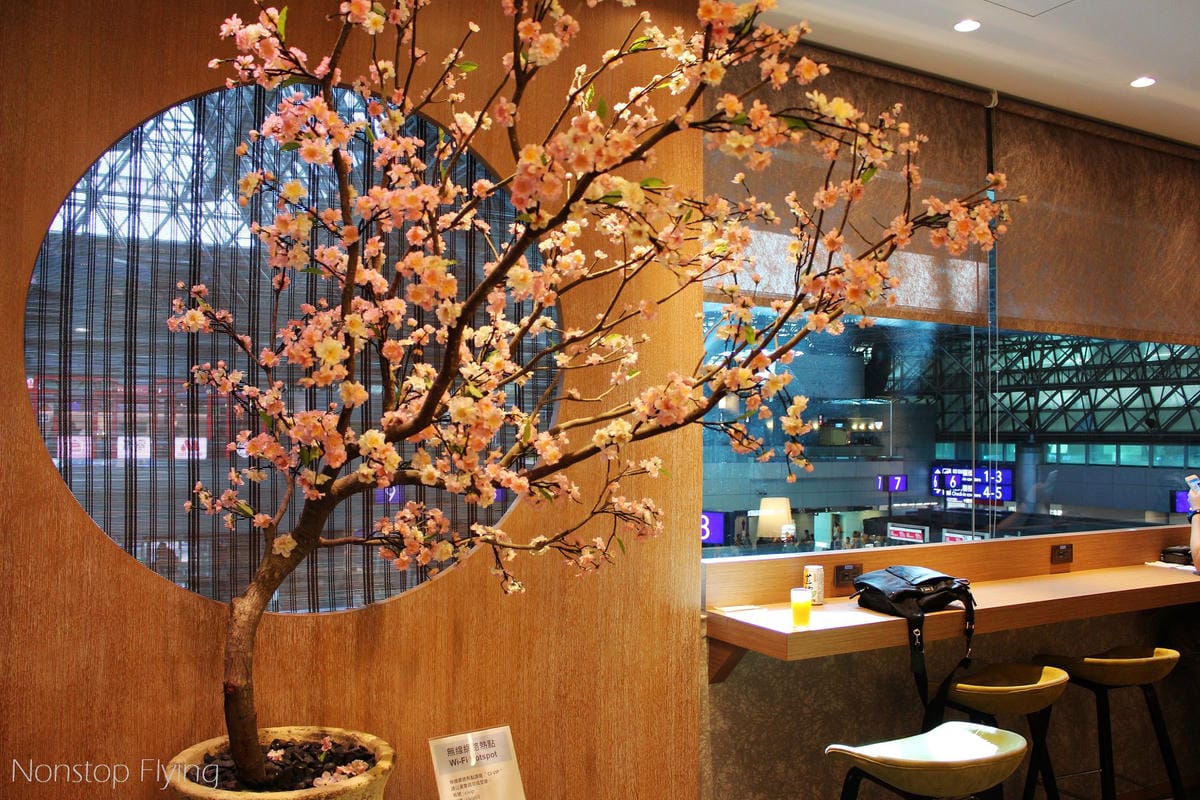 【桃園機場】中華航空 第二航廈貴賓室(梅苑/D4) -含設施、餐飲、開放時間分享 - 第12張圖 【桃園機場】中華航空 第二航廈貴賓室(梅苑/D4) -含設施、餐飲、開放時間分享