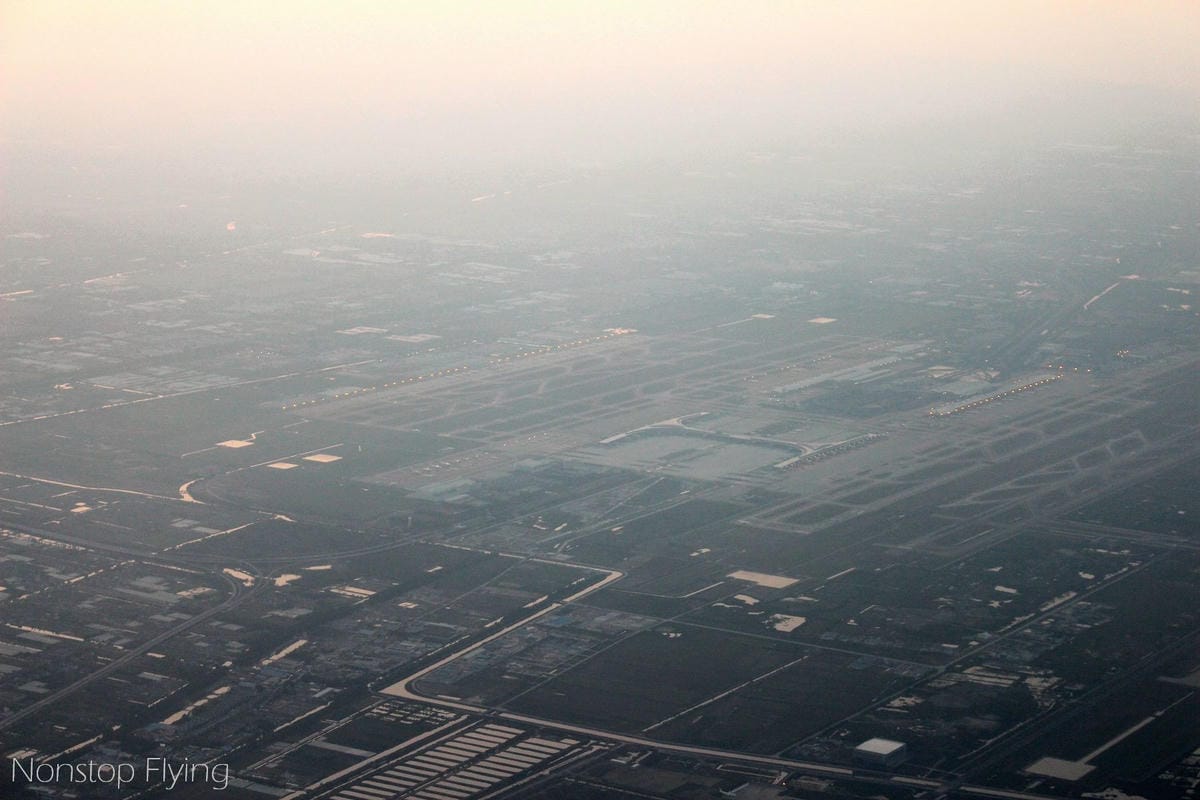 2019.05.03 中華航空 CI503 桃園-上海浦東 777-300ER飛行記錄 (豪華經濟艙座位)