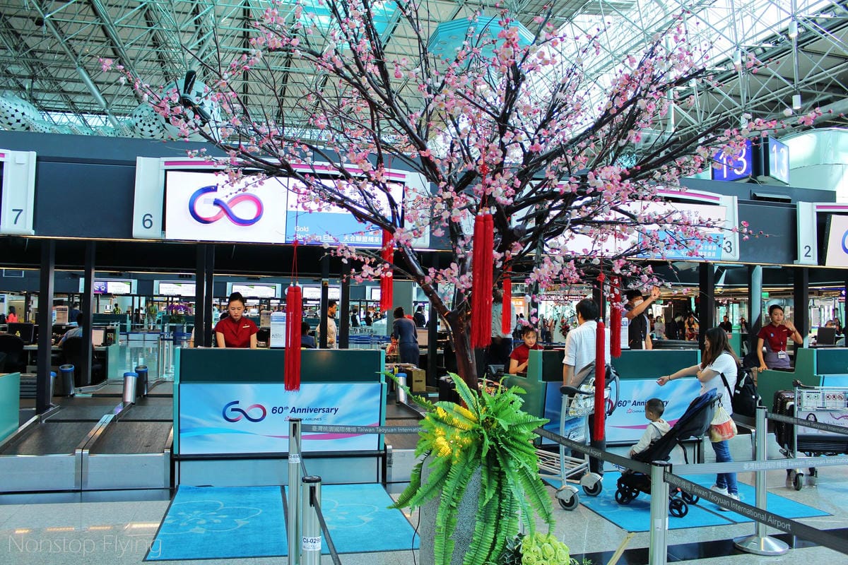 2019.05.03 中華航空 CI503 桃園-上海浦東 777-300ER飛行記錄 (豪華經濟艙座位) - 第2張圖 2019.05.03 中華航空 CI503 桃園-上海浦東 777-300ER飛行記錄 (豪華經濟艙座位)