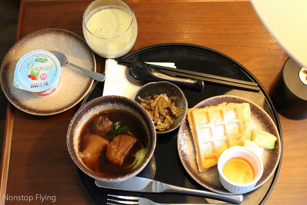 2019.06.28 國泰港龍 KA485 台北-香港 A320飛行記錄