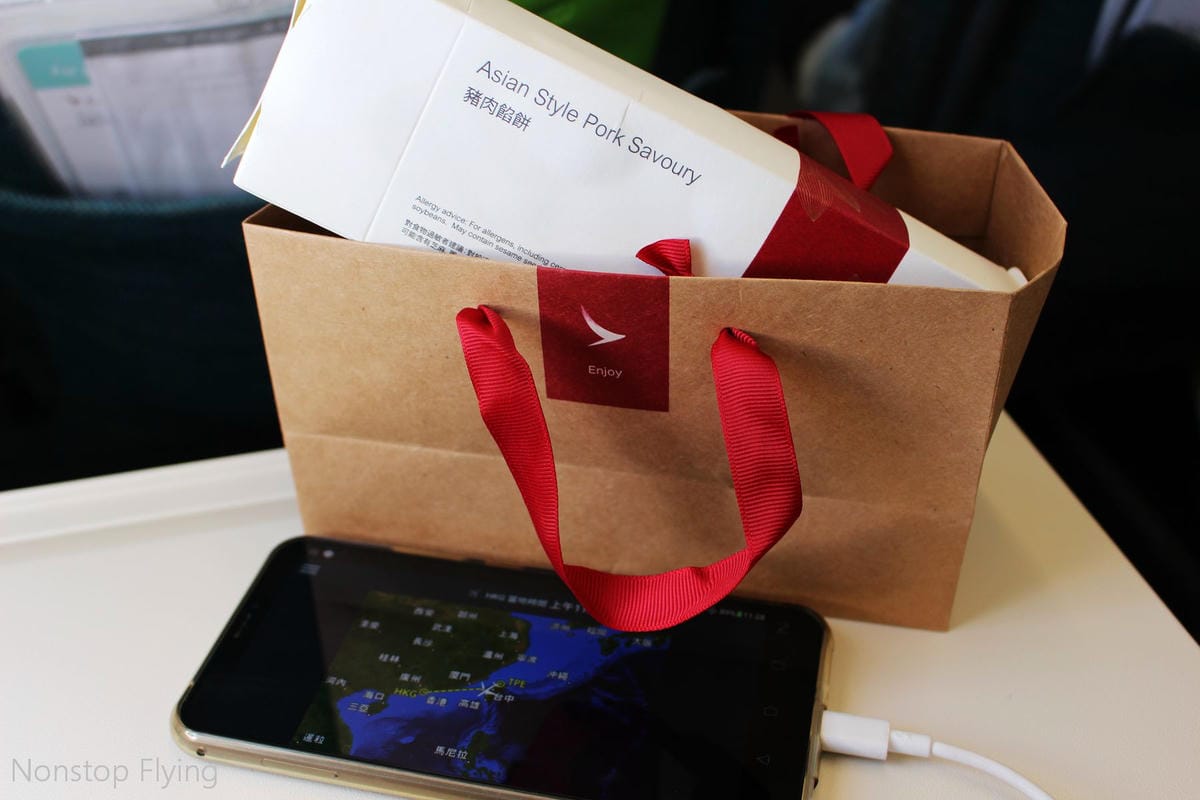 2019.06.28 國泰港龍 KA485 台北-香港 A320飛行記錄