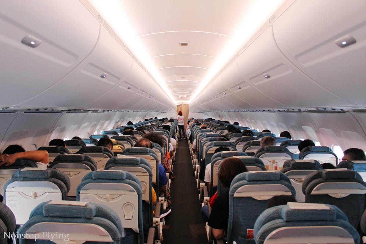 2019.06.30 國泰港龍 KA693 海口-香港 A320飛行記錄 -含海口貴賓室分享/ 一趟與暴風雨、機械搶修賽跑的旅程