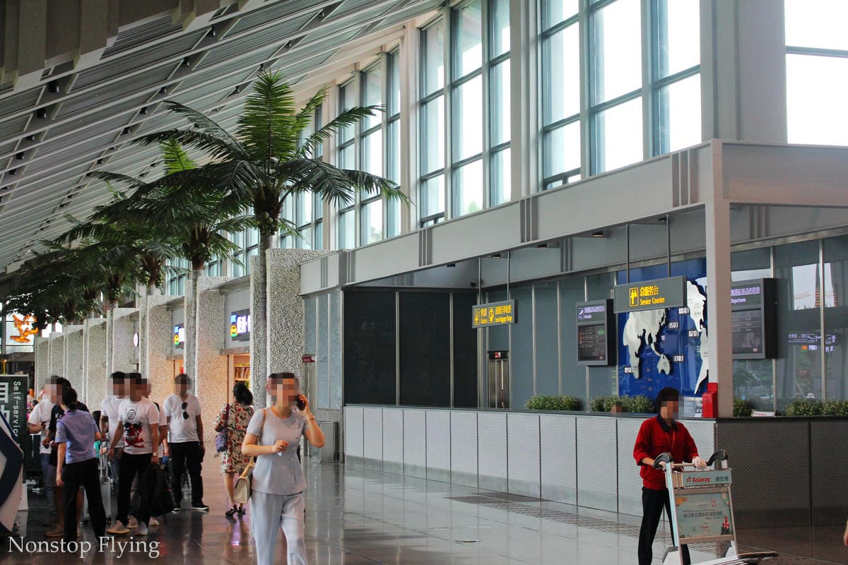 2019.06.30 國泰港龍 KA693 海口-香港 A320飛行記錄 -含海口貴賓室分享/ 一趟與暴風雨、機械搶修賽跑的旅程