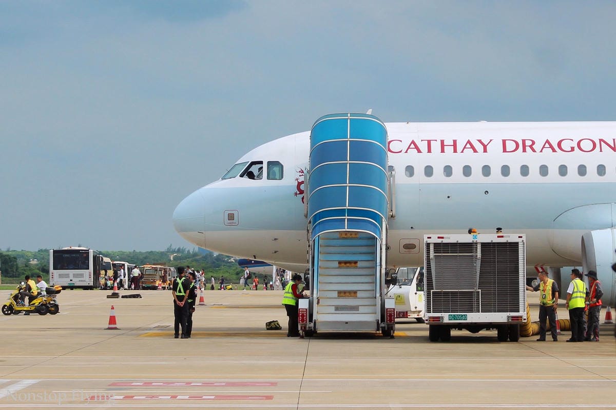 2019.06.30 國泰港龍 KA693 海口-香港 A320飛行記錄 -含海口貴賓室分享/ 一趟與暴風雨、機械搶修賽跑的旅程