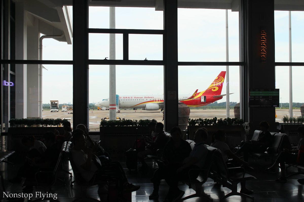 2019.06.30 國泰港龍 KA693 海口-香港 A320飛行記錄 -含海口貴賓室分享/ 一趟與暴風雨、機械搶修賽跑的旅程