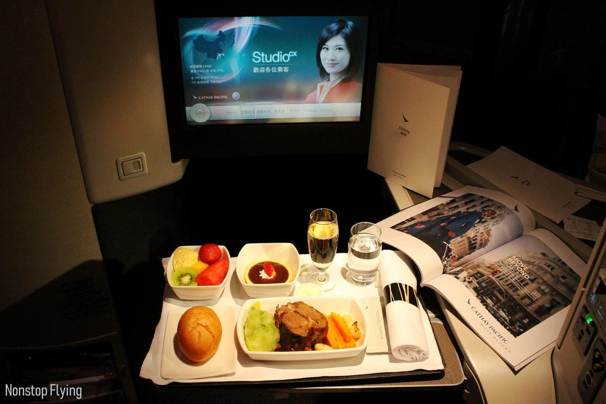 2019.06.30 國泰航空 CX468 香港-台北 A330商務艙飛行記錄 -驚喜升等與高潮迭起的旅程 - 第25張圖 2019.06.30 國泰航空 CX468 香港-台北 A330商務艙飛行記錄 -驚喜升等與高潮迭起的旅程