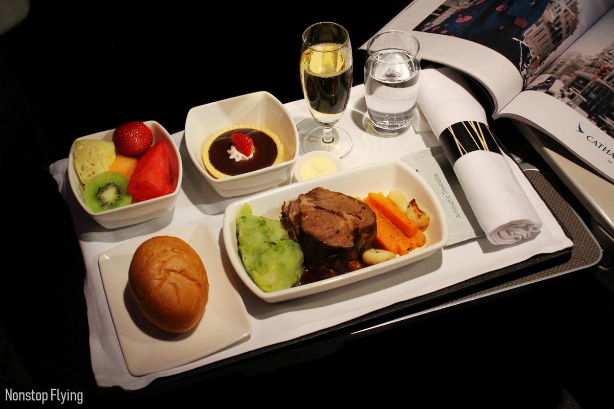 2019.06.30 國泰航空 CX468 香港-台北 A330商務艙飛行記錄 -驚喜升等與高潮迭起的旅程