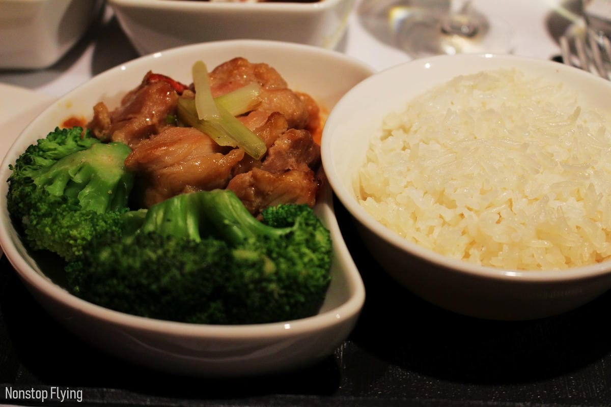 2019.06.30 國泰航空 CX468 香港-台北 A330商務艙飛行記錄 -驚喜升等與高潮迭起的旅程 - 第26張圖 2019.06.30 國泰航空 CX468 香港-台北 A330商務艙飛行記錄 -驚喜升等與高潮迭起的旅程