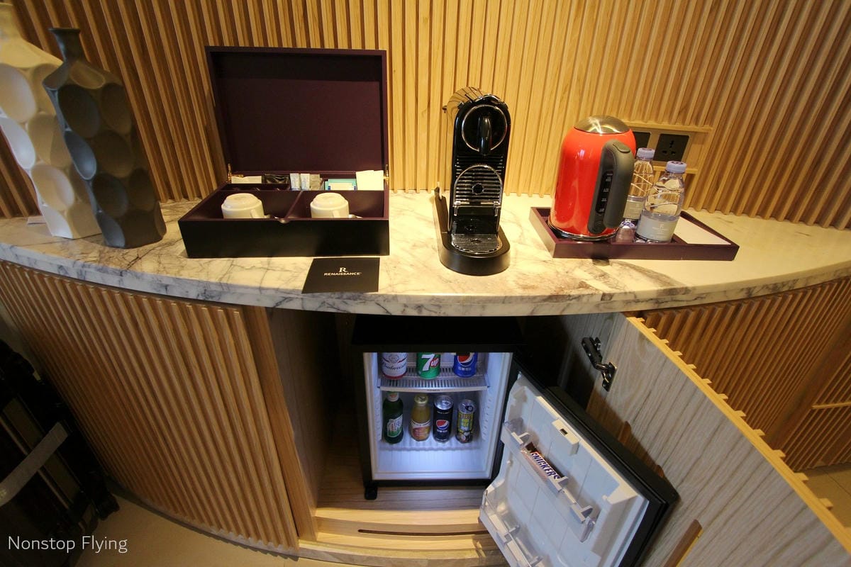 【中國海南】海口萬麗酒店住宿心得 -CP值超高! 一人台幣1000初住套房、用酒廊、吃早餐 - 第13張圖 【中國海南】海口萬麗酒店住宿心得 -CP值超高! 一人台幣1000初住套房、用酒廊、吃早餐