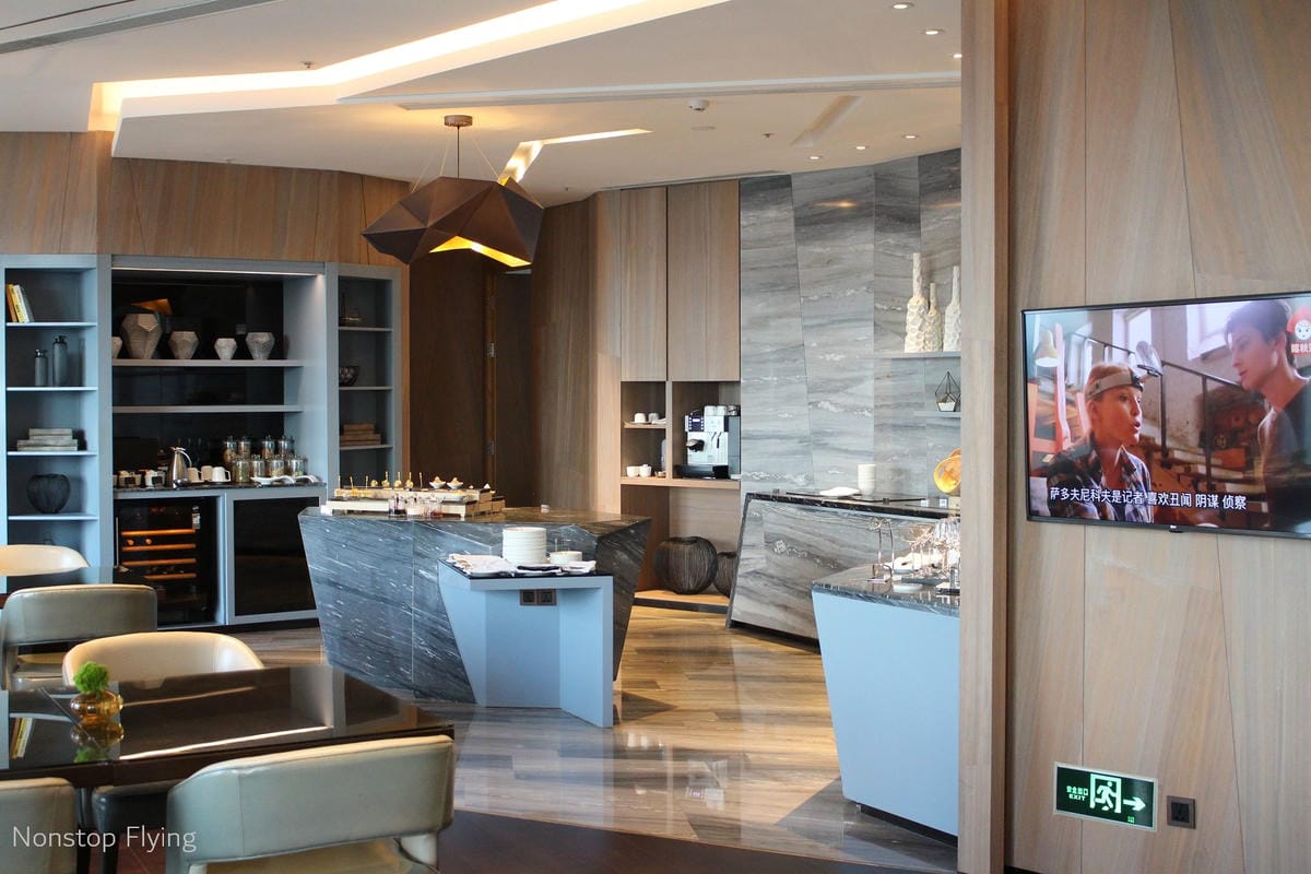 【中國海南】海口萬麗酒店住宿心得 -CP值超高! 一人台幣1000初住套房、用酒廊、吃早餐 - 第37張圖 【中國海南】海口萬麗酒店住宿心得 -CP值超高! 一人台幣1000初住套房、用酒廊、吃早餐