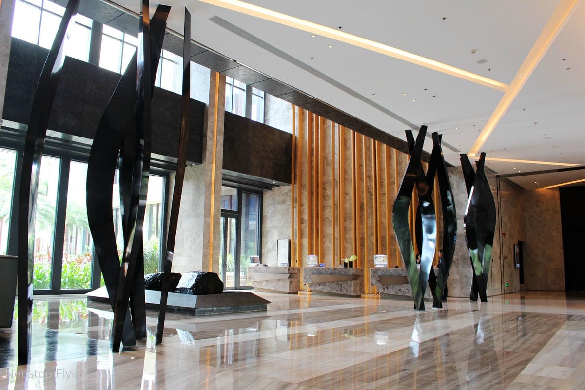 【中國海南】海口萬麗酒店住宿心得 -CP值超高! 一人台幣1000初住套房、用酒廊、吃早餐 - 第8張圖 【中國海南】海口萬麗酒店住宿心得 -CP值超高! 一人台幣1000初住套房、用酒廊、吃早餐