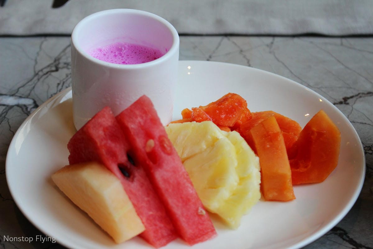 【中國海南】海口萬麗酒店住宿心得 -CP值超高! 一人台幣1000初住套房、用酒廊、吃早餐 - 第68張圖 【中國海南】海口萬麗酒店住宿心得 -CP值超高! 一人台幣1000初住套房、用酒廊、吃早餐