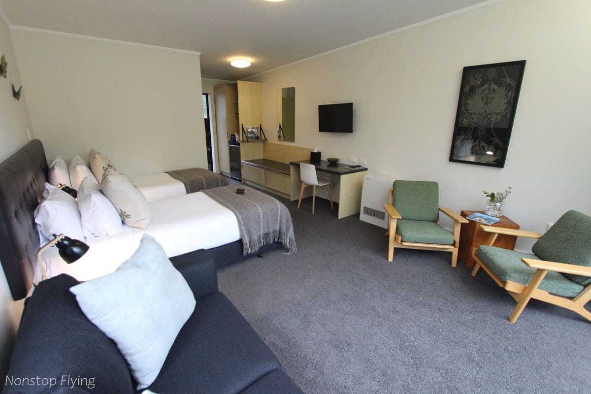 IMG_9872.jpg IMG_9872.jpg