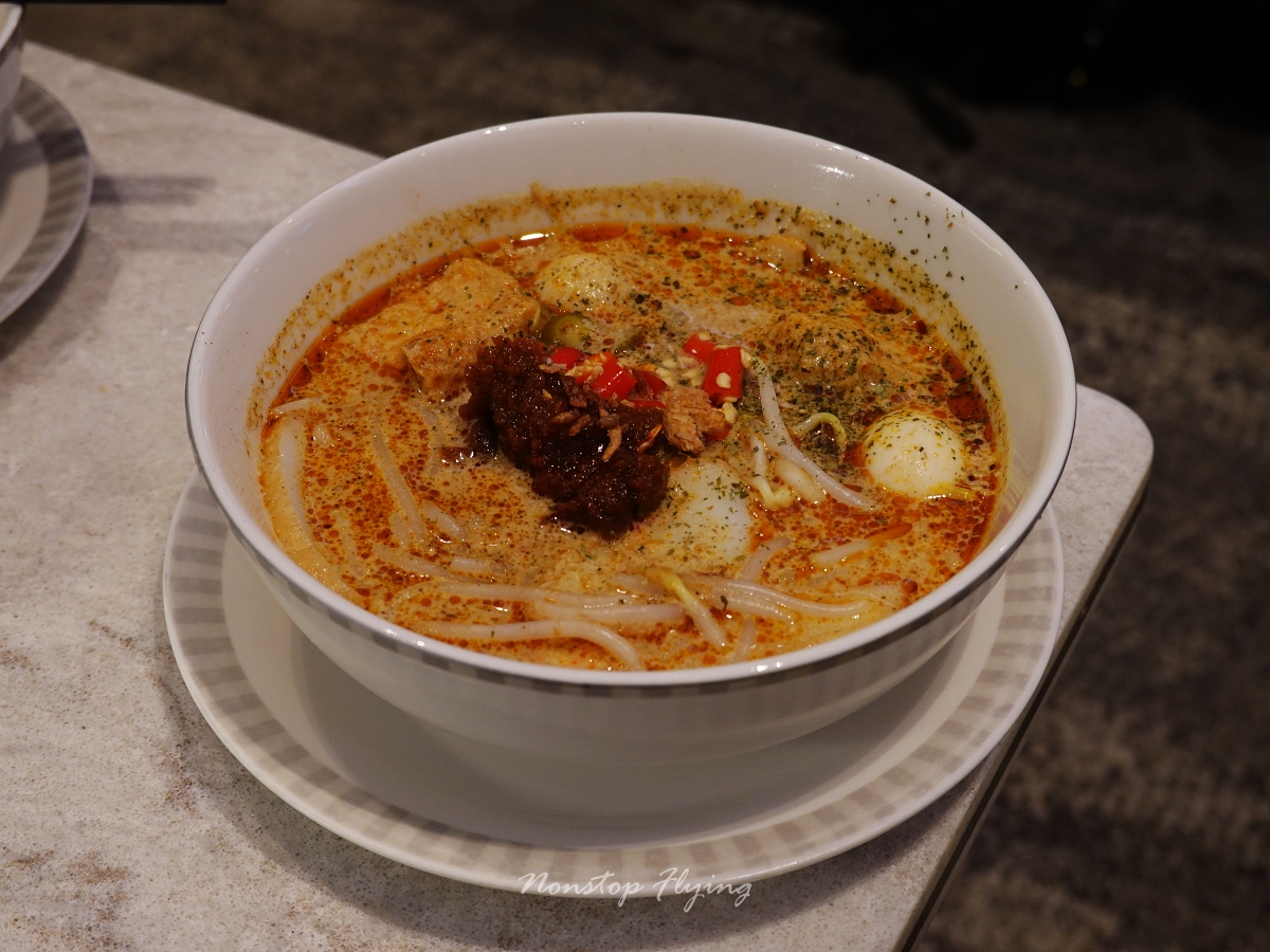 2025.09.20 新加坡航空 SQ876 新加坡-台北 787-10商務艙飛行記錄