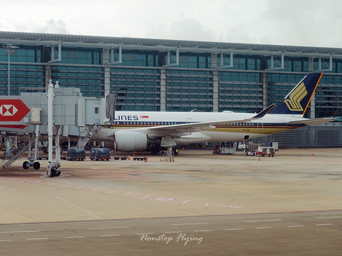 2025.09.20 新加坡航空 SQ876 新加坡-台北 787-10商務艙飛行記錄