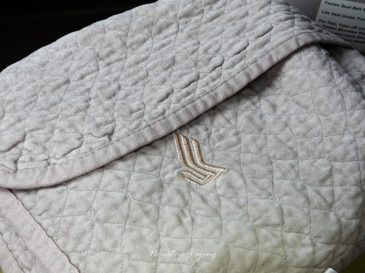 2025.09.20 新加坡航空 SQ876 新加坡-台北 787-10商務艙飛行記錄