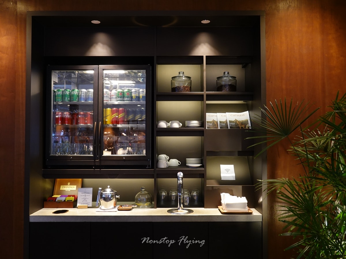 2025.10.10 國泰航空 CX450 台北-東京 777-300 飛行記錄