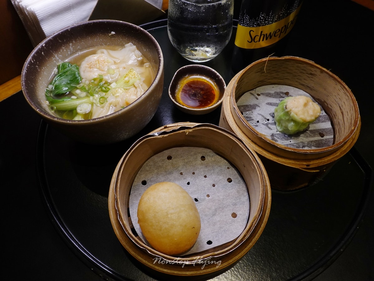 2025.10.10 國泰航空 CX450 台北-東京 777-300 飛行記錄