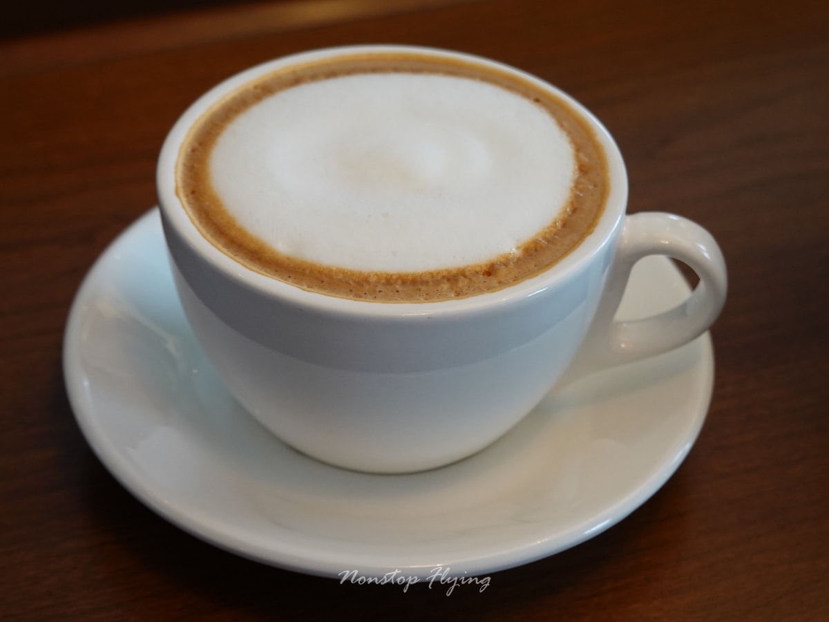 2025.10.10 國泰航空 CX450 台北-東京 777-300 飛行記錄