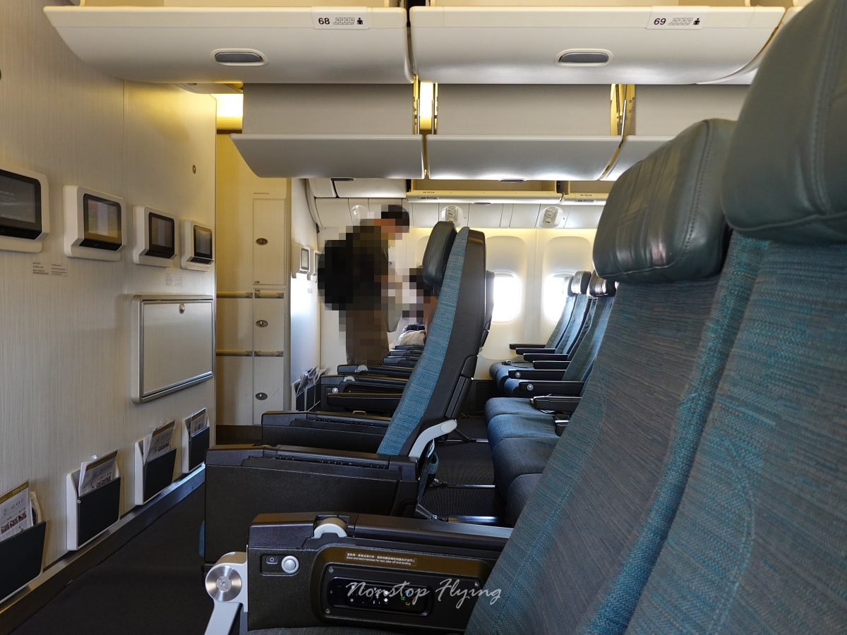 2025.10.10 國泰航空 CX450 台北-東京 777-300 飛行記錄