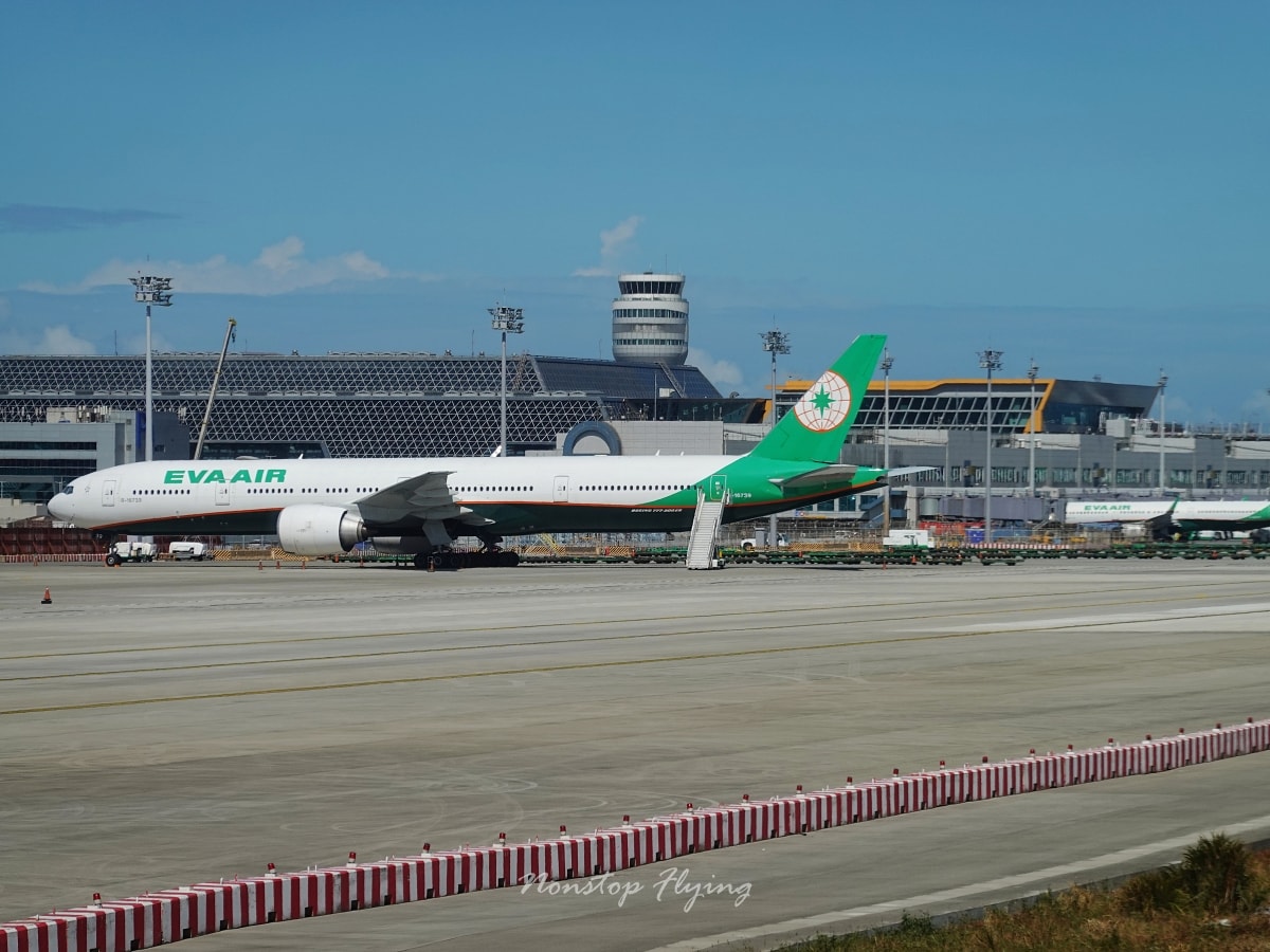 2025.10.10 國泰航空 CX450 台北-東京 777-300 飛行記錄