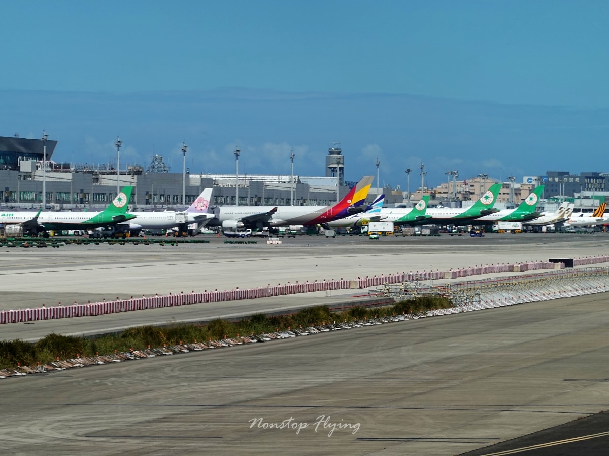 2025.10.10 國泰航空 CX450 台北-東京 777-300 飛行記錄