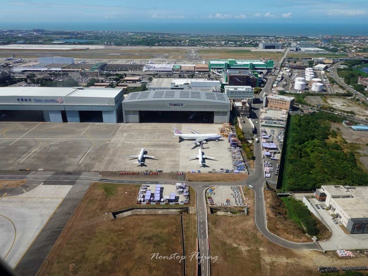 2025.10.10 國泰航空 CX450 台北-東京 777-300 飛行記錄