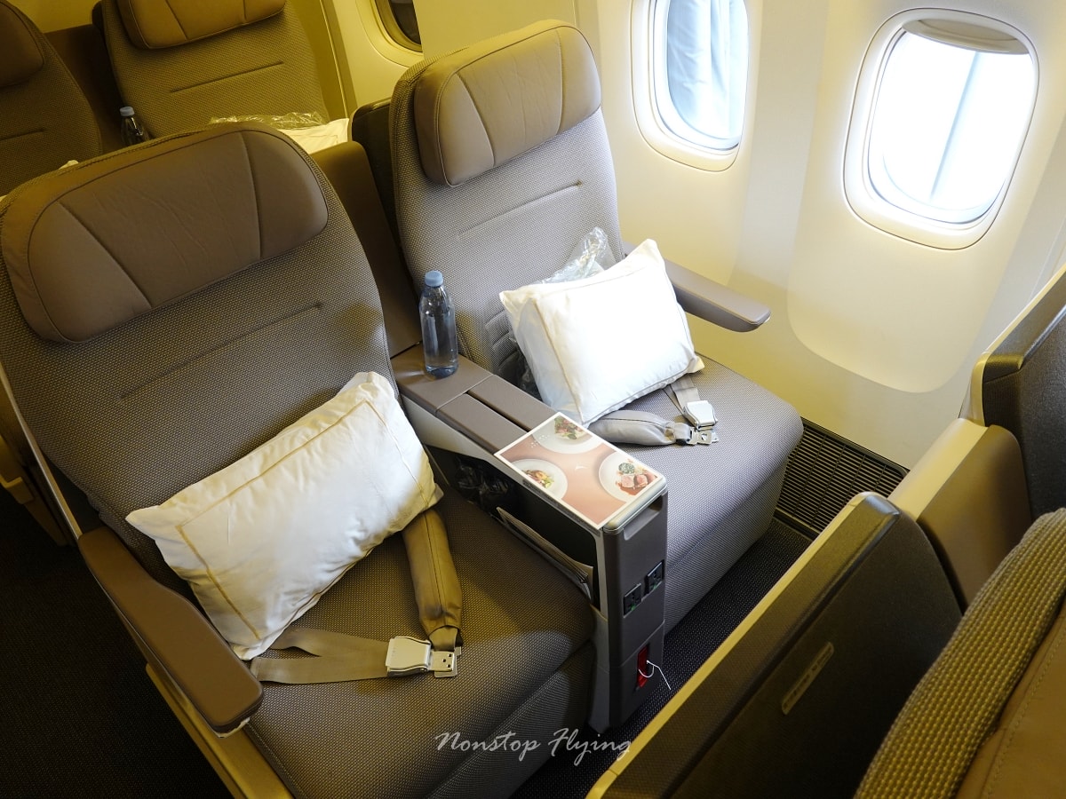 2025.11.25 國泰航空 CX565 大阪-台北 777-300 商務艙飛行記錄 - 第48張圖 2025.11.25 國泰航空 CX565 大阪-台北 777-300 商務艙飛行記錄