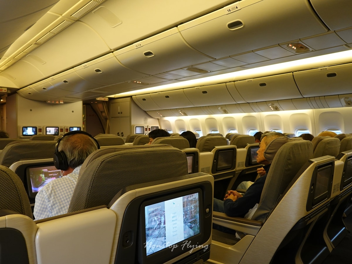 2025.11.25 國泰航空 CX565 大阪-台北 777-300 商務艙飛行記錄 - 第62張圖 2025.11.25 國泰航空 CX565 大阪-台北 777-300 商務艙飛行記錄