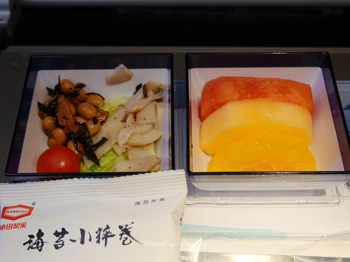 2025.12.13 中華航空 CI502 上海-台北 777-300ER飛行記錄
