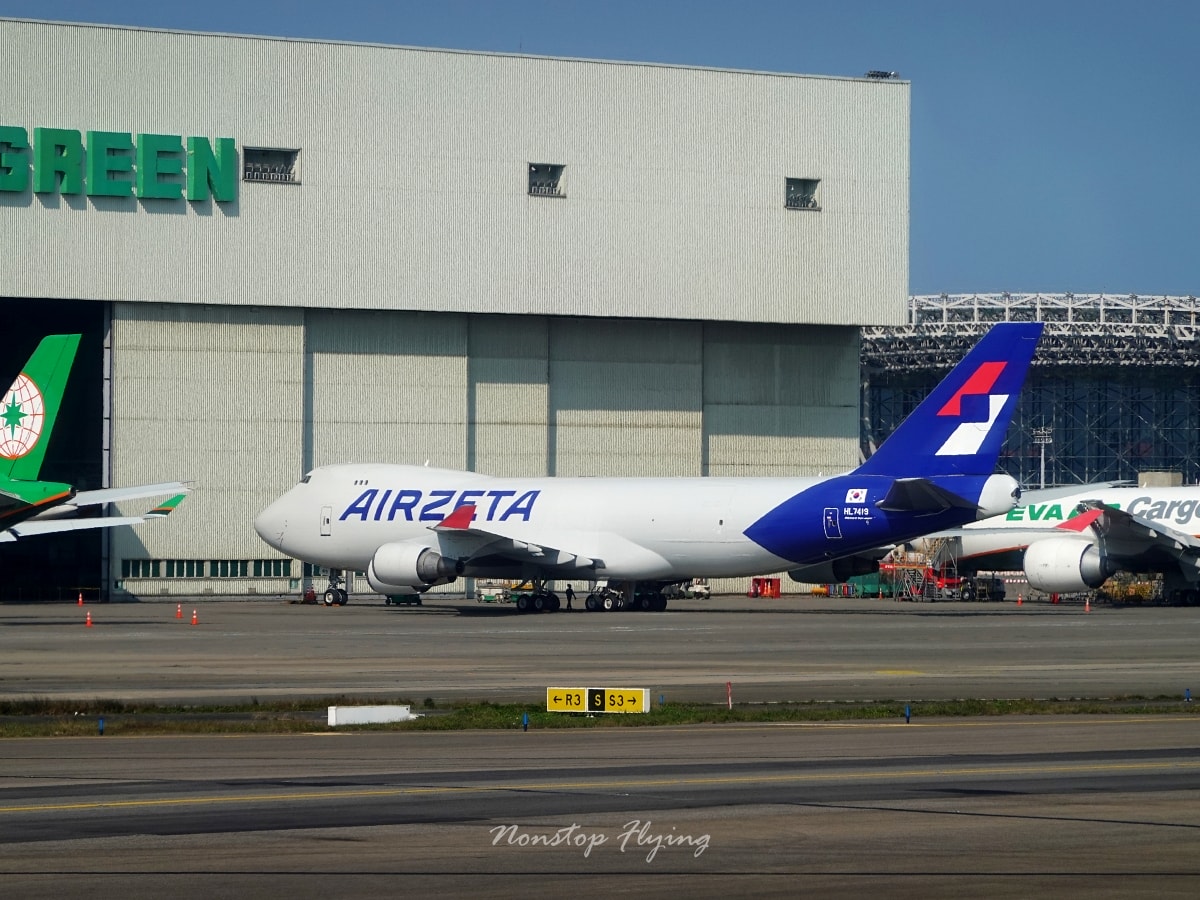 2026.01.09 國泰航空 CX450 台北-東京 777-300 商務艙飛行記錄