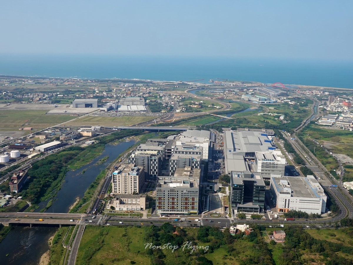 2026.01.09 國泰航空 CX450 台北-東京 777-300 商務艙飛行記錄