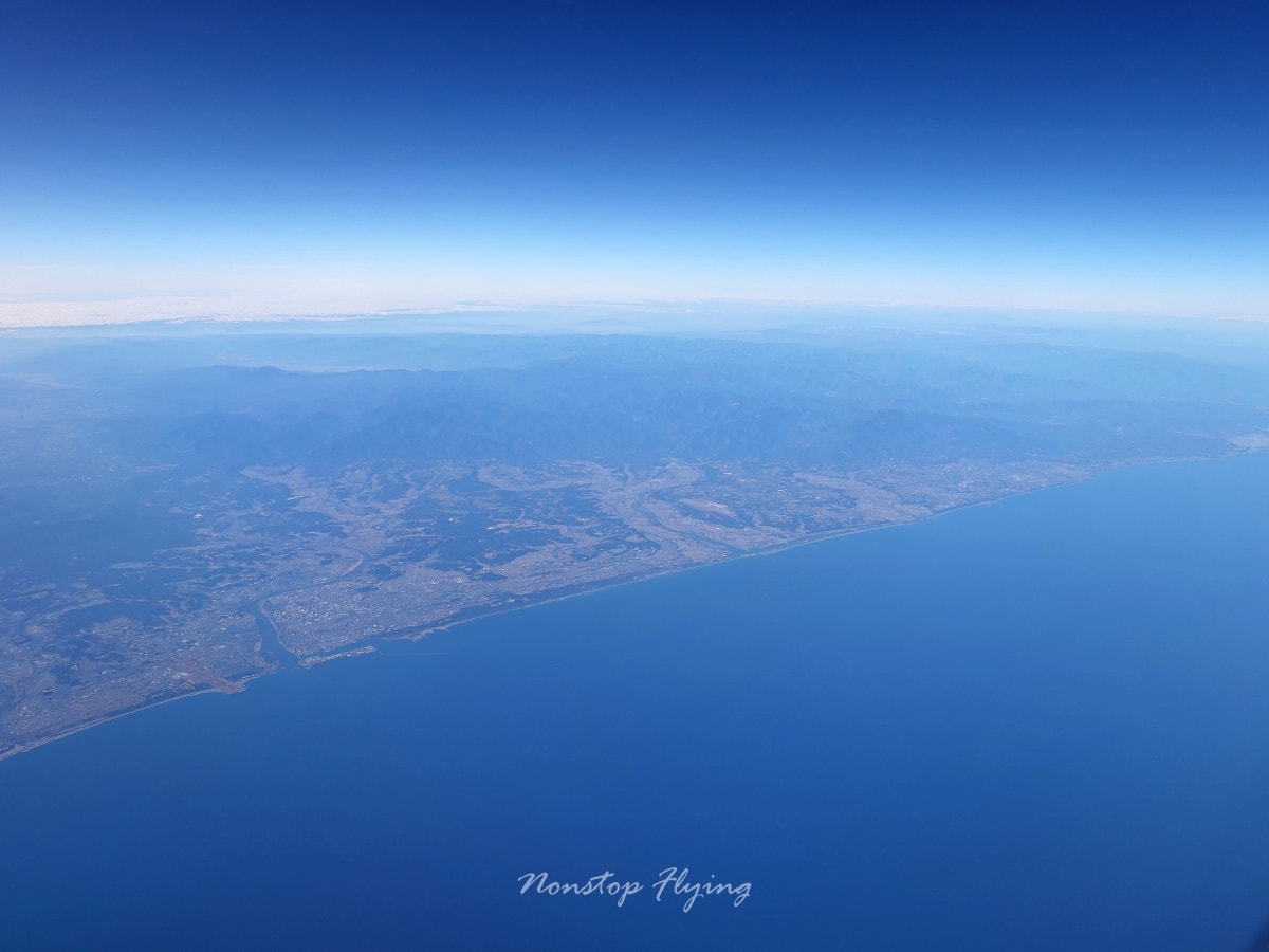 2026.01.09 國泰航空 CX450 台北-東京 777-300 商務艙飛行記錄