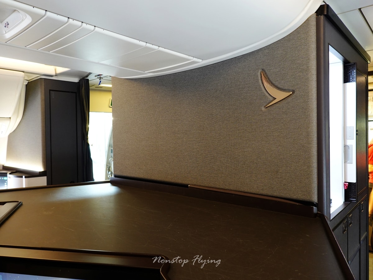 2026.02.05 國泰航空 CX489 台北-香港 777-300ER 爾雅商務艙Aria Suite 飛行記錄