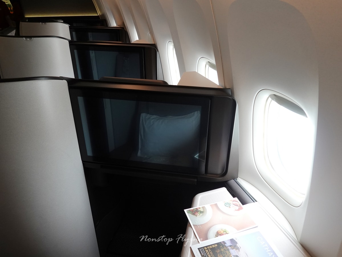 2026.02.05 國泰航空 CX489 台北-香港 777-300ER 爾雅商務艙Aria Suite 飛行記錄