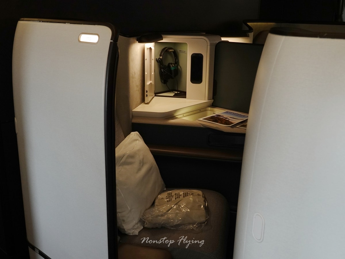 2026.02.05 國泰航空 CX489 台北-香港 777-300ER 爾雅商務艙Aria Suite 飛行記錄