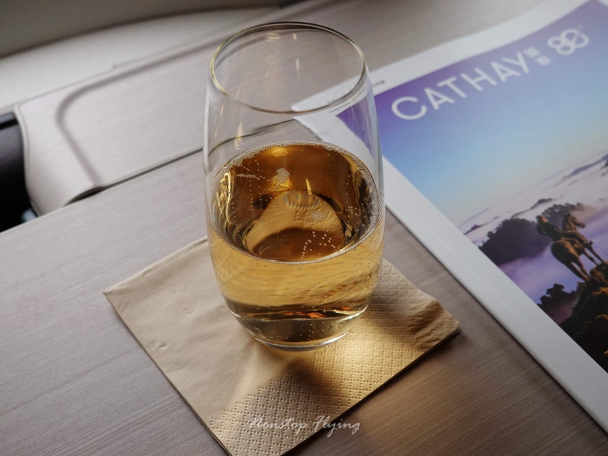 2026.02.05 國泰航空 CX489 台北-香港 777-300ER 爾雅商務艙Aria Suite 飛行記錄