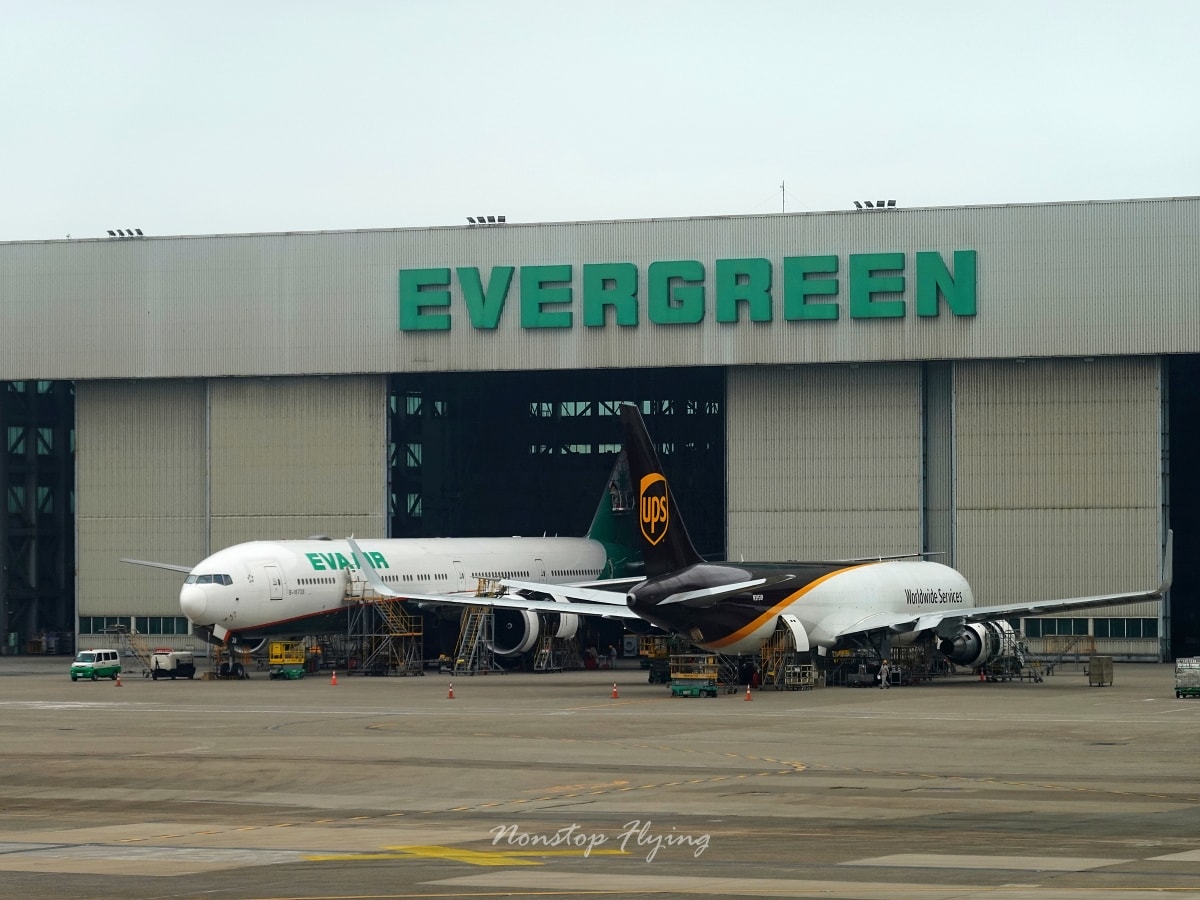 2026.02.05 國泰航空 CX489 台北-香港 777-300ER 爾雅商務艙Aria Suite 飛行記錄