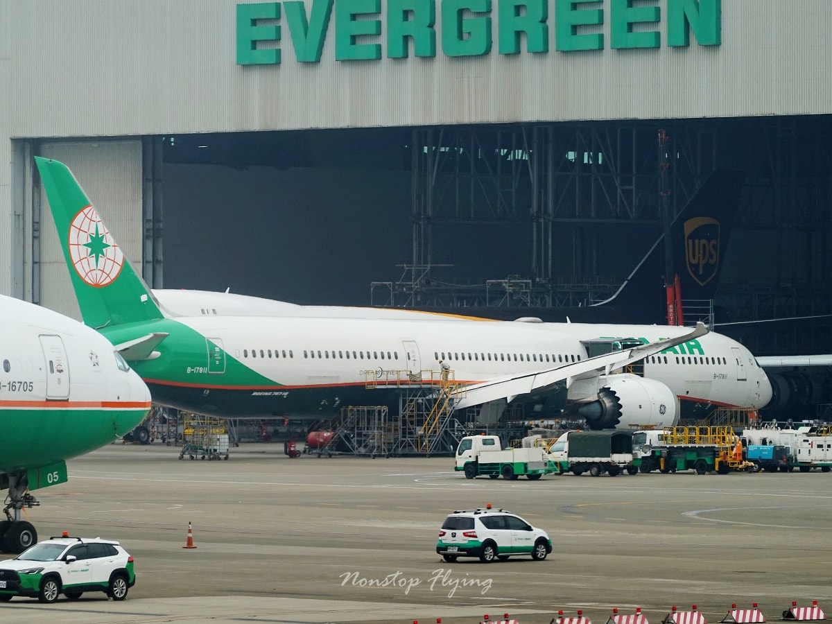 2026.02.05 國泰航空 CX489 台北-香港 777-300ER 爾雅商務艙Aria Suite 飛行記錄