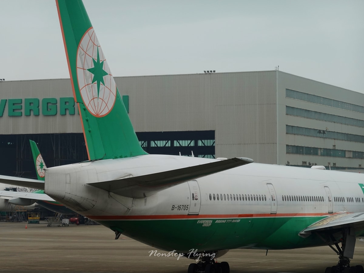 2026.02.05 國泰航空 CX489 台北-香港 777-300ER 爾雅商務艙Aria Suite 飛行記錄