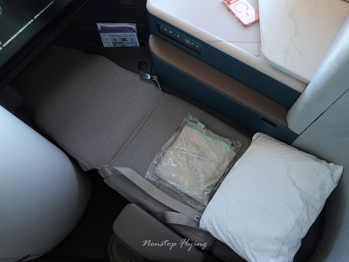 2026.02.05 國泰航空 CX489 台北-香港 777-300ER 爾雅商務艙Aria Suite 飛行記錄