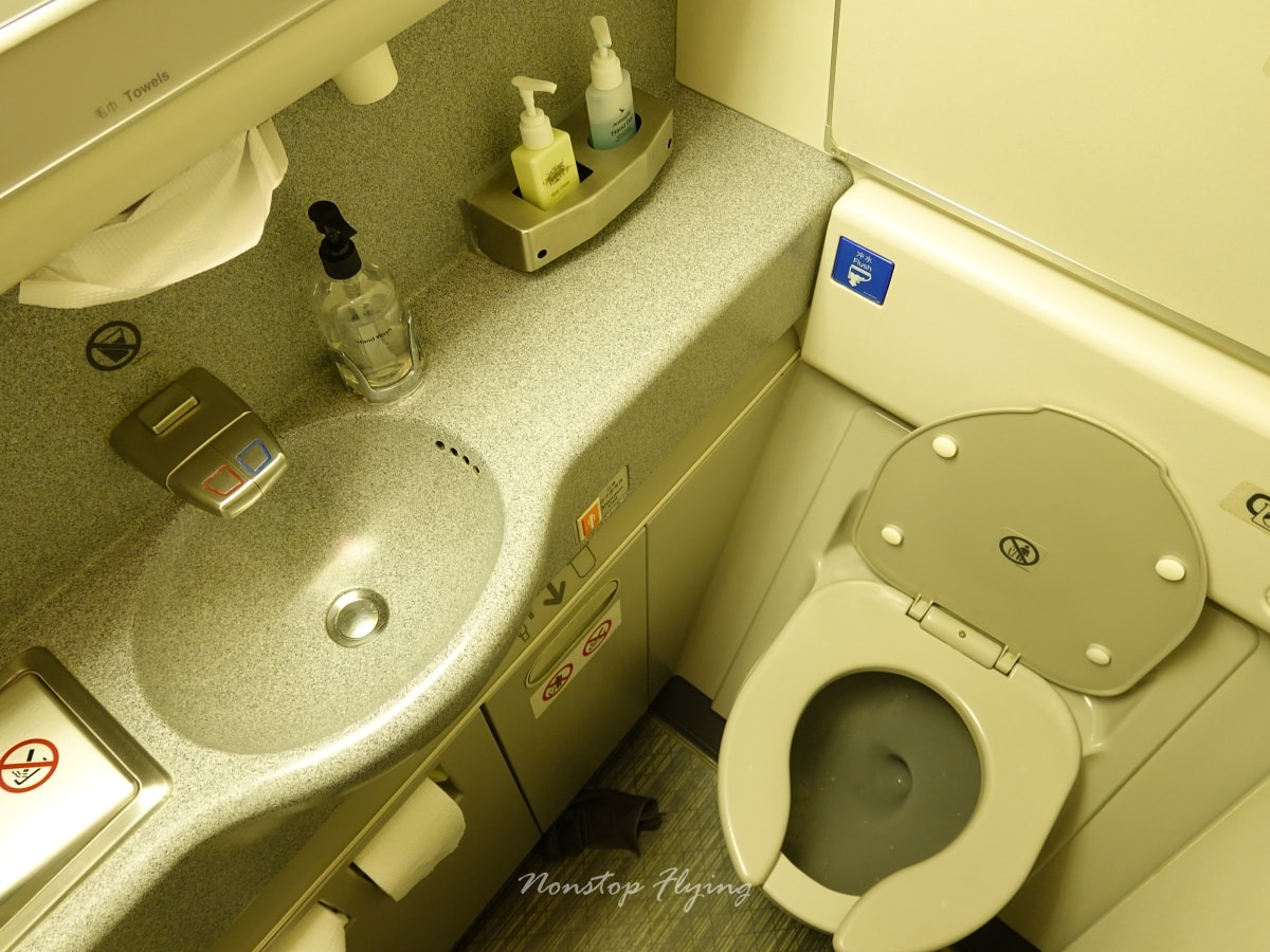 2026.01.13 國泰航空 CX451 東京-台北 777-300 飛行記錄