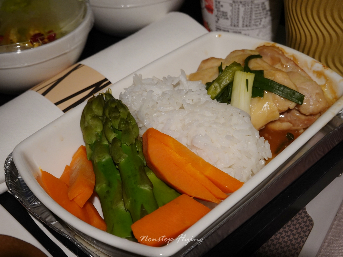 2026.04.07 國泰航空 CX882 香港-洛杉磯 777-300ER 特選經濟艙 飛行記錄 - 第45張圖 2026.04.07 國泰航空 CX882 香港-洛杉磯 777-300ER 特選經濟艙 飛行記錄